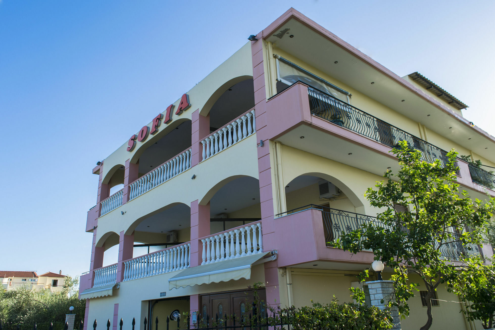 Sofia Apartments Mavrovoúnion Eksteriør bilde